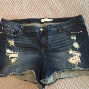 Torrid denim shorts size 24